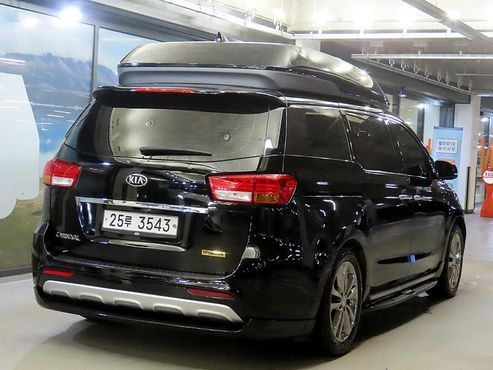 Kia Carnival 7-seater Hi-limousine President — пробег 149 746 км — фото 4 из 5