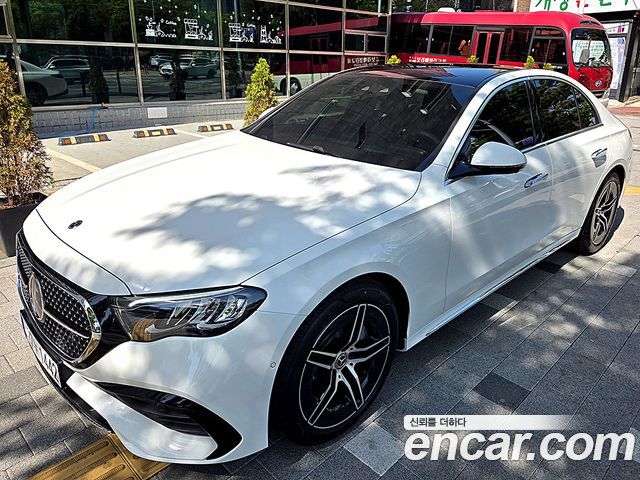 Mercedes-Benz E-Class E200 AMG Line — пробег 1 200 км — фото 2 из 5