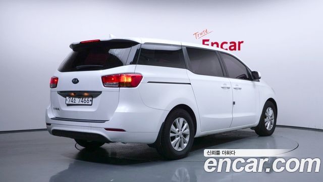 Kia Carnival из Кореи Encar