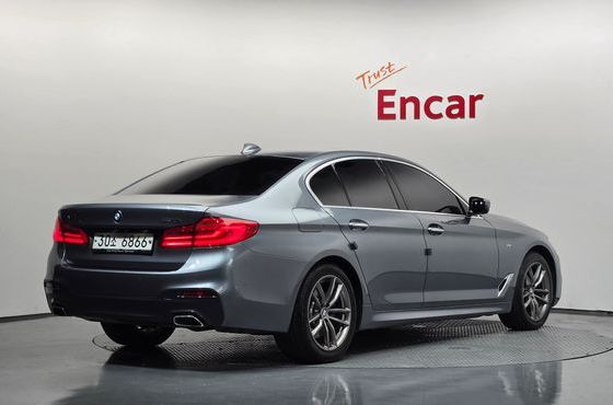 BMW 5-Series 530i xDrive M Sport Package — пробег 122 565 км — фото 2 из 5