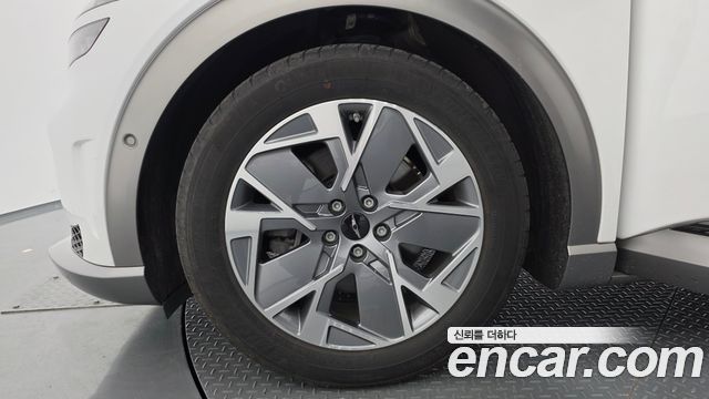 Genesis GV60 Standard — пробег 59 500 км — фото 5 из 5
