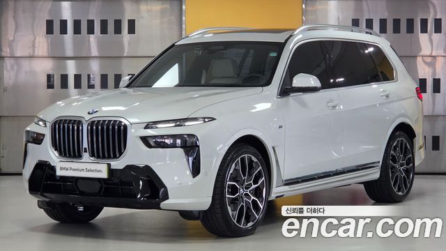 BMW X7 xDrive 40i M Sport 6STR — пробег 9 751 км — фото 1 из 5