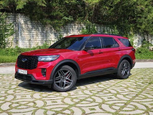 Ford Explorer 2.3 ST-Line 4WD — пробег 8 325 км — фото 2 из 5