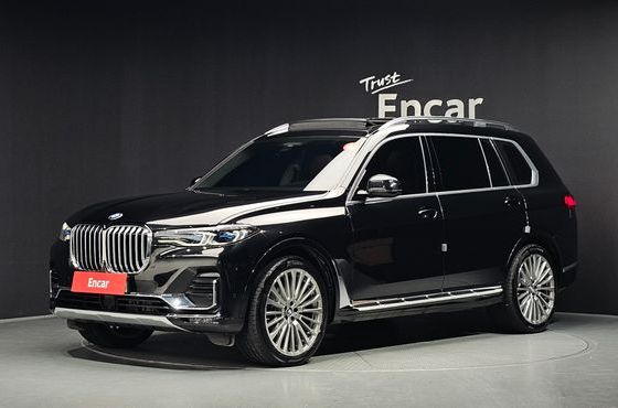 BMW X7 xDrive 40i Design Pure Excellence 7-Seater — пробег 86 655 км — фото 1 из 5