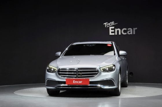 Mercedes-Benz E-Class E220d 4MATIC Exclusive — пробег 87 953 км — фото 3 из 5