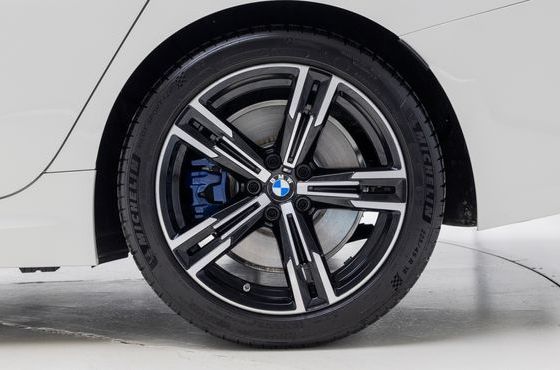BMW 3-Series 320i M Sport — пробег 8 260 км — фото 5 из 5