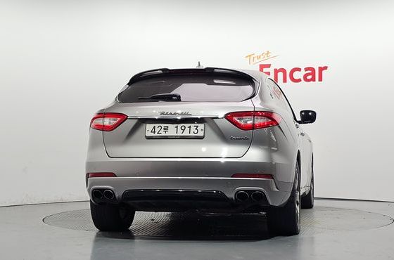 Maserati Levante 3.0 Diesel AWD Sport — пробег 128 793 км — фото 4 из 5