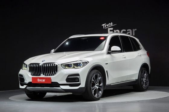 BMW X5 xDrive 45e xLine — пробег 118 762 км — фото 1 из 5