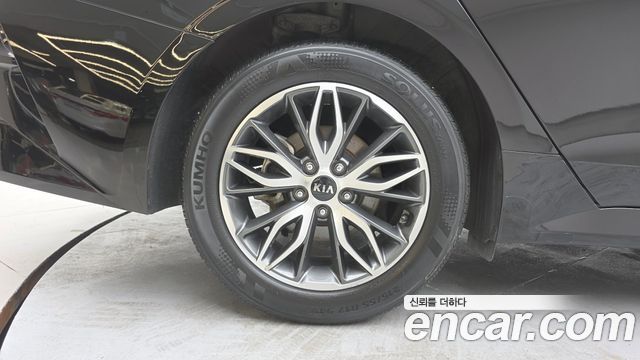 Kia K5 из Кореи Encar
