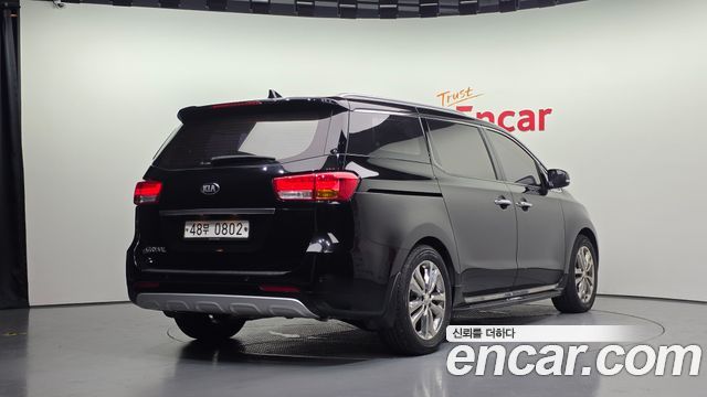 Kia Carnival из Кореи Encar