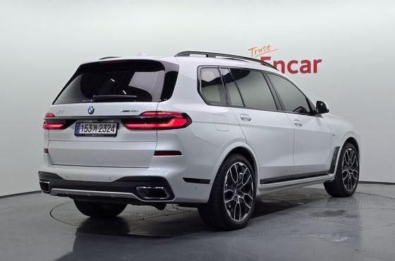BMW X7 xDrive 40i M Sport 6STR — пробег 21 608 км — фото 2 из 5