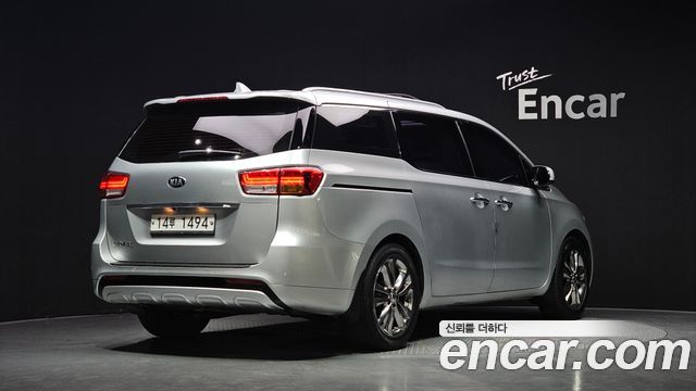 Kia Carnival из Кореи Encar