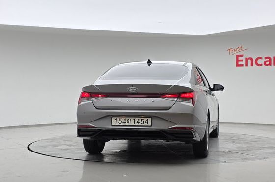 Hyundai AVANTE 1.6 Smart — пробег 21 984 км — фото 4 из 5