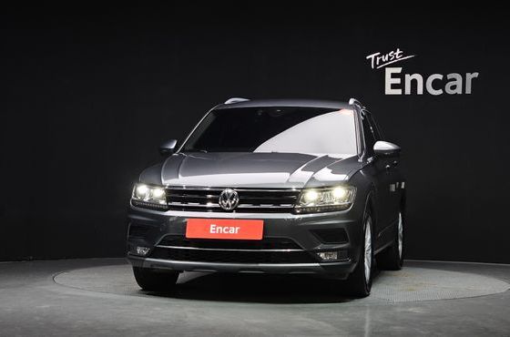 Volkswagen Tiguan 2.0 TDI Premium — пробег 81 403 км — фото 3 из 5