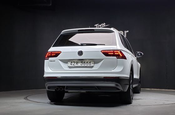 Volkswagen Tiguan 2.0 TDI Prestige — пробег 81 590 км — фото 4 из 5