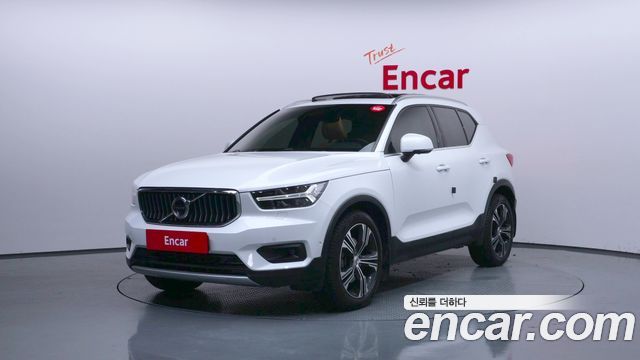 Volvo XC40 B4 Inscription — пробег 67 782 км — фото 1 из 5