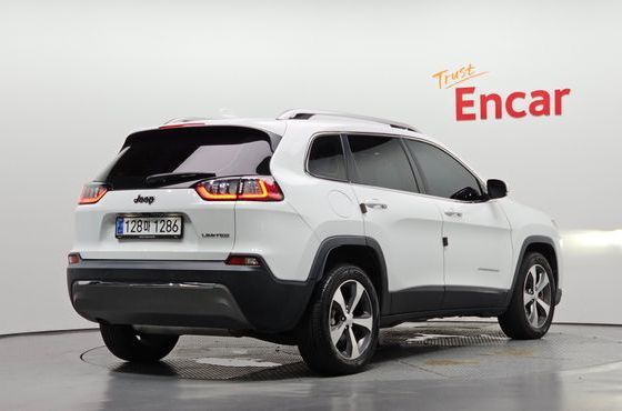 Jeep Cherokee 2.4 Limited 2WD — пробег 53 272 км — фото 2 из 5