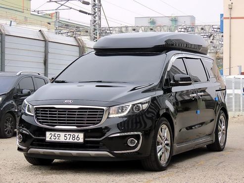 Kia Carnival 7-seater Hi-limousine VIP — пробег 137 319 км — фото 2 из 5