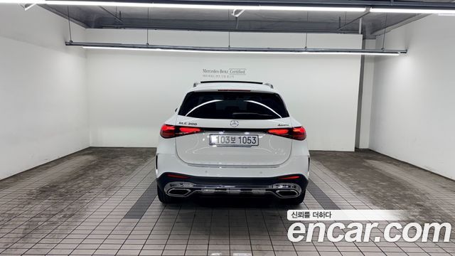 Mercedes-Benz GLC-Class GLC300 4MATIC AMG Line — пробег 8 288 км — фото 4 из 5