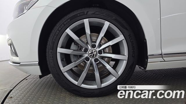 Volkswagen Passat из Кореи Encar