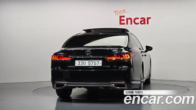 Lexus LS из Кореи Encar