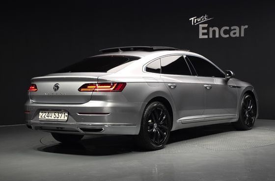Volkswagen Arteon 2.0 TDI Prestige — пробег 110 950 км — фото 2 из 5