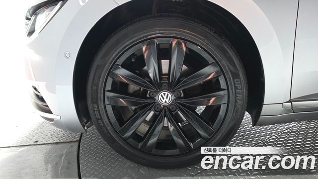 Volkswagen Arteon 2.0 TDI Prestige — пробег 110 950 км — фото 5 из 5
