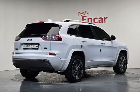 Jeep Cherokee 2.2 Diesel Overland 4WD — пробег 223 704 км — фото 2 из 5