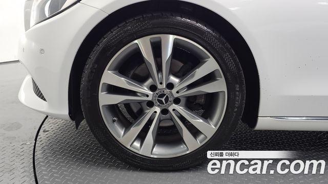 Mercedes-Benz C-Class из Кореи Encar