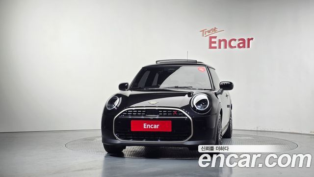 Mini Cooper Mayfield Edition 3rd — пробег 10 563 км — фото 3 из 5