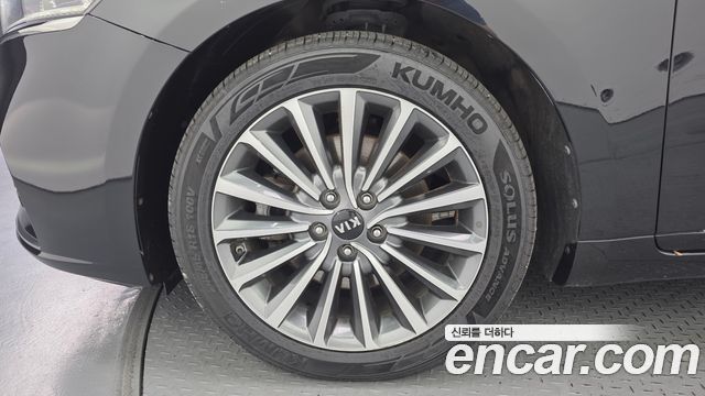 Kia K7 из Кореи Encar