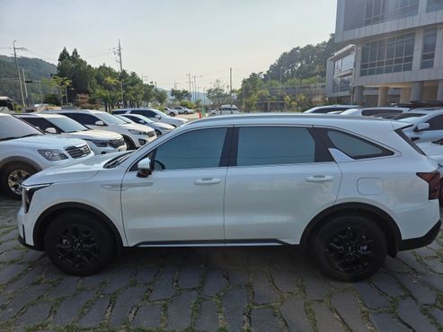 Kia Sorento HEV 1.6 2WD Signature — пробег 5 000 км — фото 2 из 5