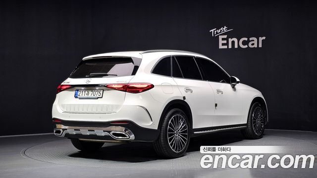 Mercedes-Benz GLC-Class GLC300 4MATIC AMG Line — пробег 25 893 км — фото 2 из 5