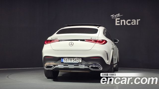 Mercedes-Benz GLC-Class GLC300 4MATIC Coupe — пробег 50 899 км — фото 4 из 5