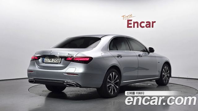 Mercedes-Benz E-Class из Кореи Encar
