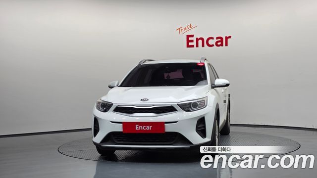 Kia Stonic из Кореи Encar