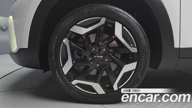 Kia Seltos из Кореи Encar