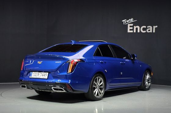 Cadillac CT4 2.0 Sport — пробег 36 949 км — фото 2 из 5