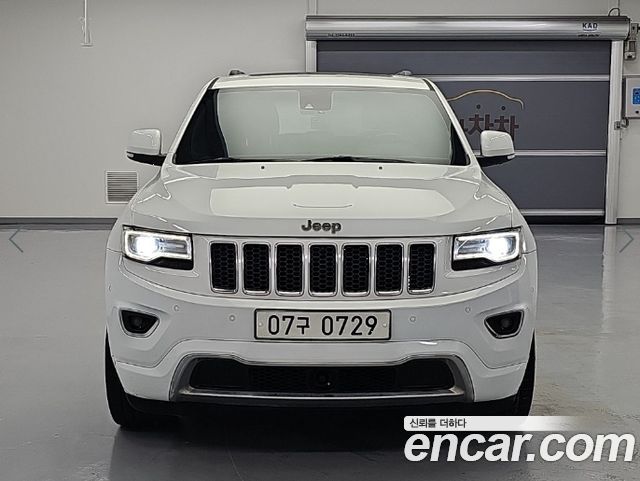 Jeep Cherokee 3.0 Diesel Overland WK2 — пробег 197 261 км — фото 2 из 5
