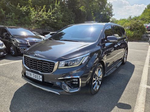 Kia Carnival 9-Seater Noblesse — пробег 88 341 км — фото 1 из 5