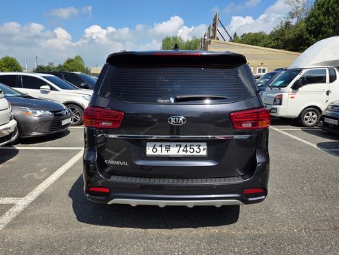 Kia Carnival 9-Seater Noblesse — пробег 88 341 км — фото 5 из 5