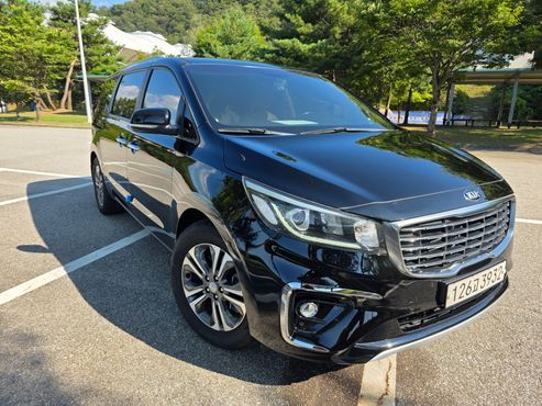 Kia Carnival 9-Seater Luxury — пробег 91 247 км — фото 5 из 5