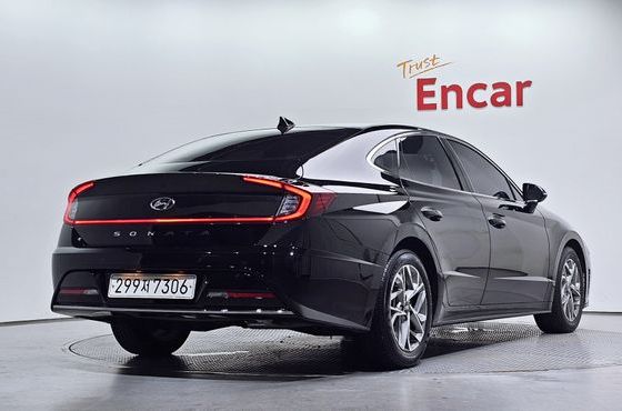 Hyundai Sonata 2.0 Premium Plus — пробег 47 600 км — фото 2 из 5