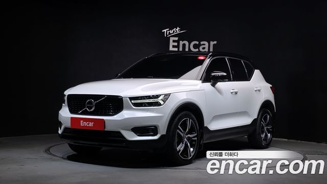 Volvo XC40 B4 R-Design — пробег 47 707 км — фото 1 из 5