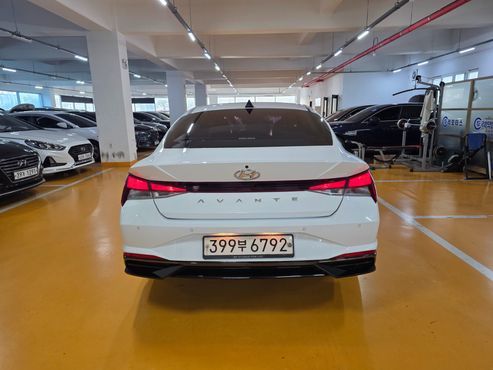 Hyundai AVANTE 1.6 Modern — пробег 178 596 км — фото 4 из 5