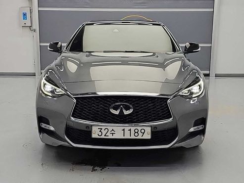 Infiniti Q30 2.0 Sport Essential — пробег 74 919 км — фото 2 из 5