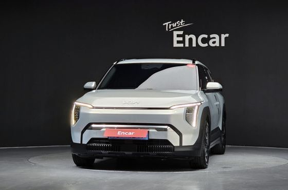 Kia EV3 Long Range 2WD Earth — пробег 18 428 км — фото 3 из 5