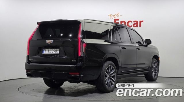 Cadillac Escalade 6.2 ESV ESV Sports Platinum — пробег 77 030 км — фото 2 из 5