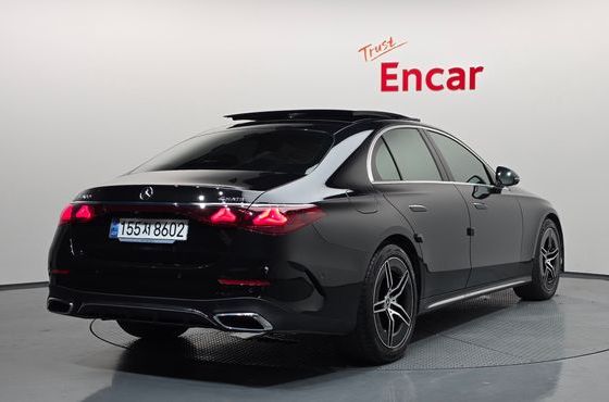 Mercedes-Benz E-Class E300 4MATIC AMG Line — пробег 18 930 км — фото 2 из 5