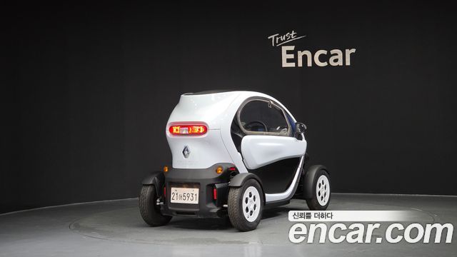 Renault (Samsung) Twizy Life(2-Seater) — пробег 48 км — фото 2 из 5
